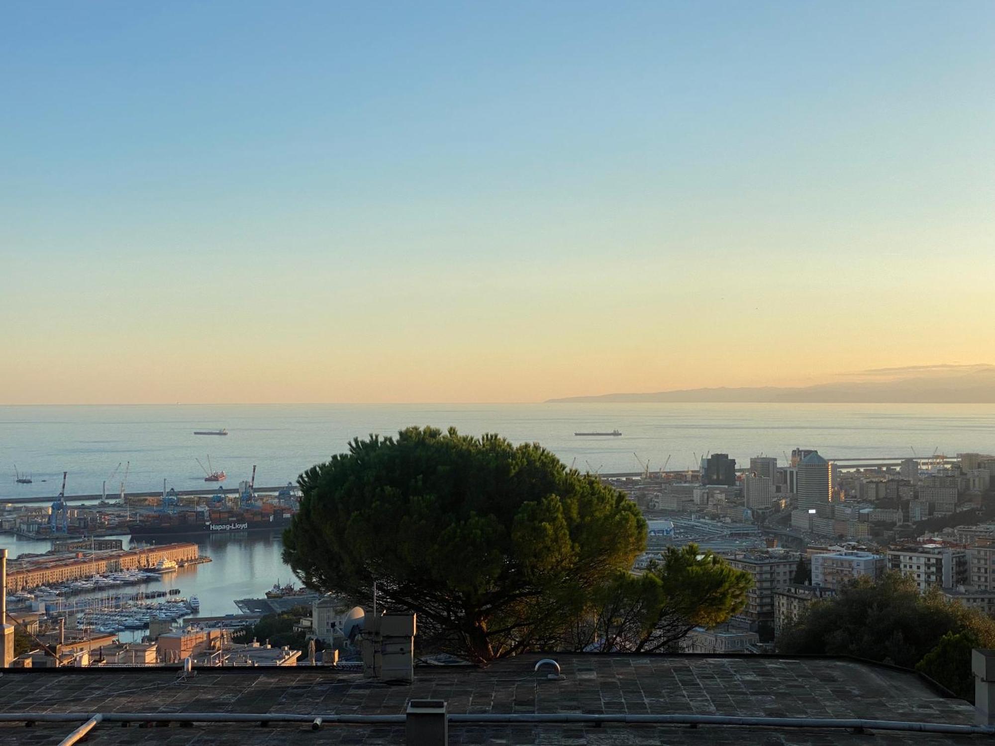 Genoa View & Hiking In Italian Rivieraアパートメント エクステリア 写真